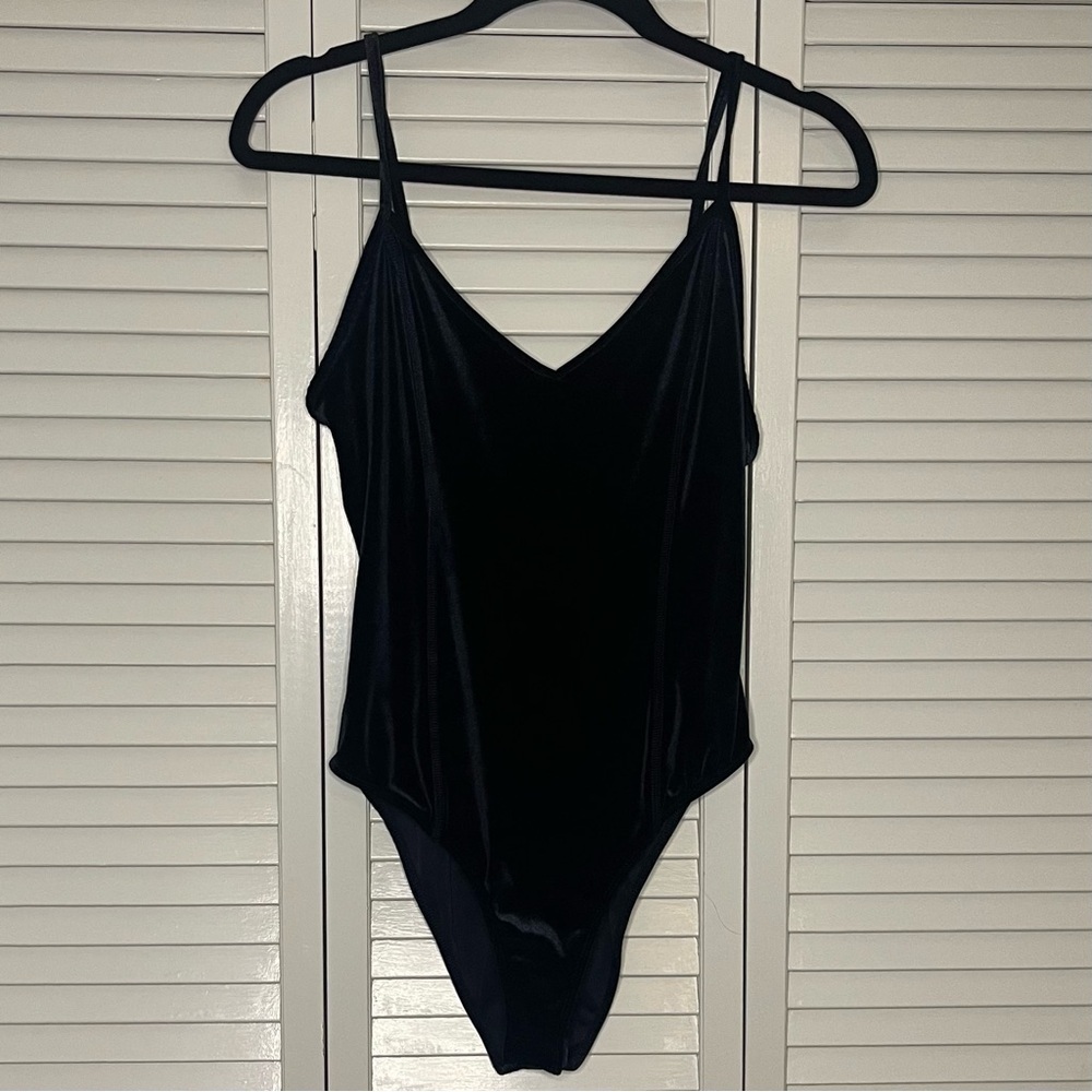 Forever 21 Black Crushed Velvet Bodysuit